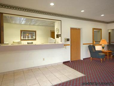 Hotel Super 8 By Wyndham Cresco Ia Interior foto