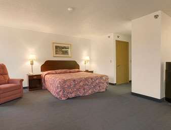 Hotel Super 8 By Wyndham Cresco Ia Habitación foto